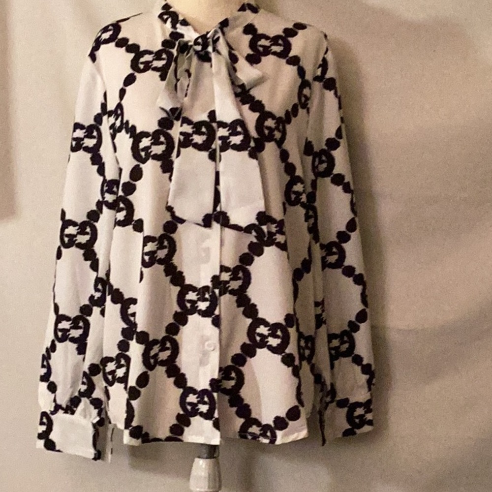 COPY - NNT Cream & black color front bow Double G button down long sleeves shir…